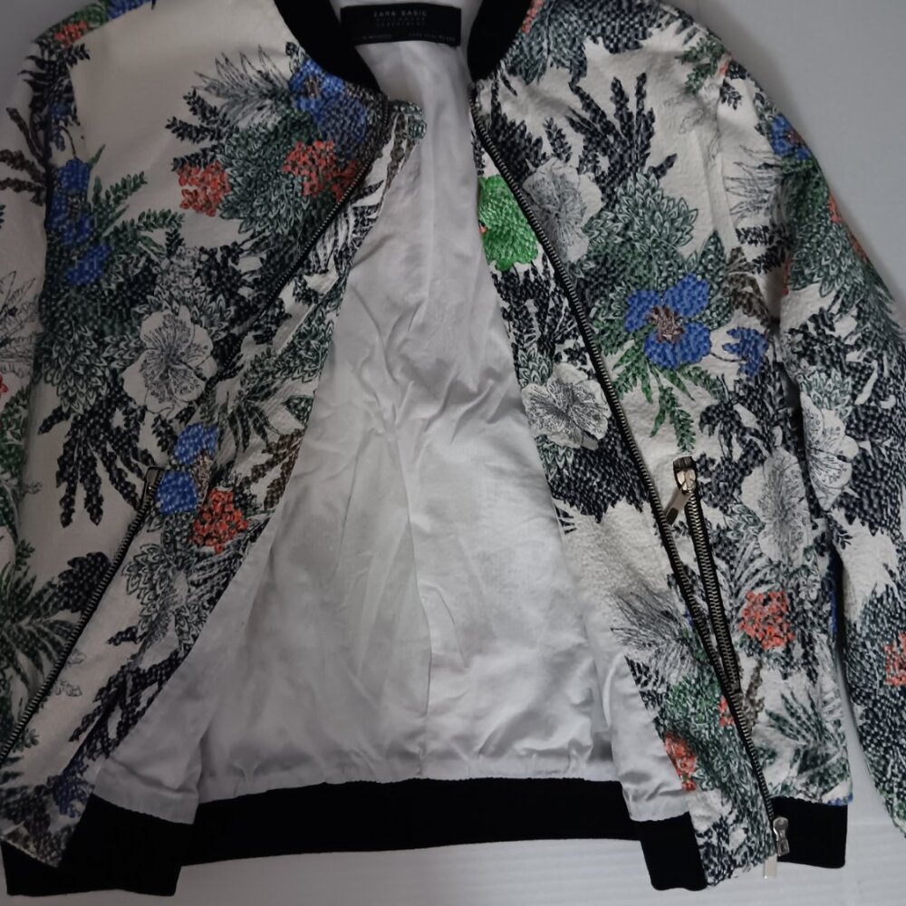ZARA BASIC EMBROIDERY FLORAL PRINT BOMBER JACKET - Picture 7 of 15